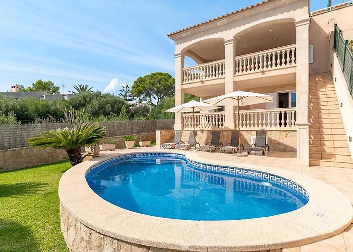Beach Villa Arran De Mar By Sealand Villas